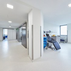 Foto aus dem OP-Bereich aus einer anderen Ansicht